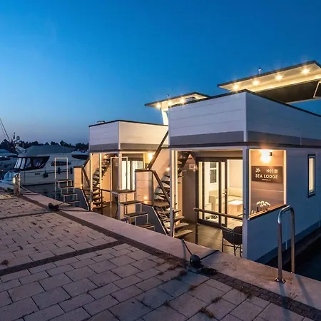Houseboat Oasis With Whirlpool & View 3* Novigrad (Istria)
