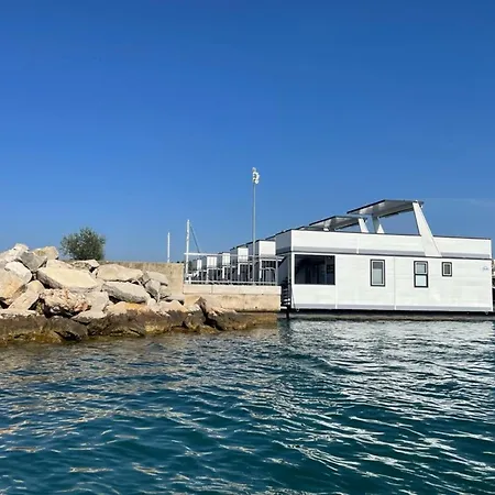 Houseboat Oasis With Whirlpool & View Novigrad (Istria)